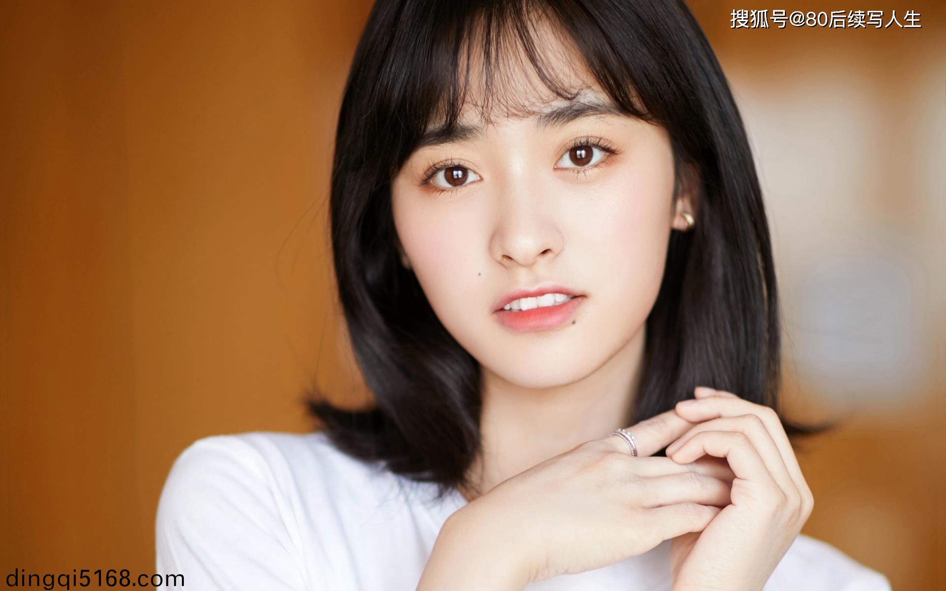 厨房里两只奶头被吸肿